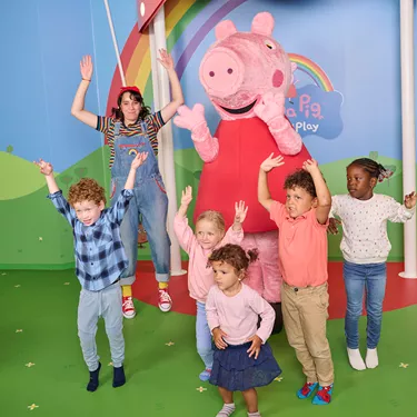 PEPPA PIG MERLIN DAY2 06 FUNTIME SHOW 0271 1200X1200