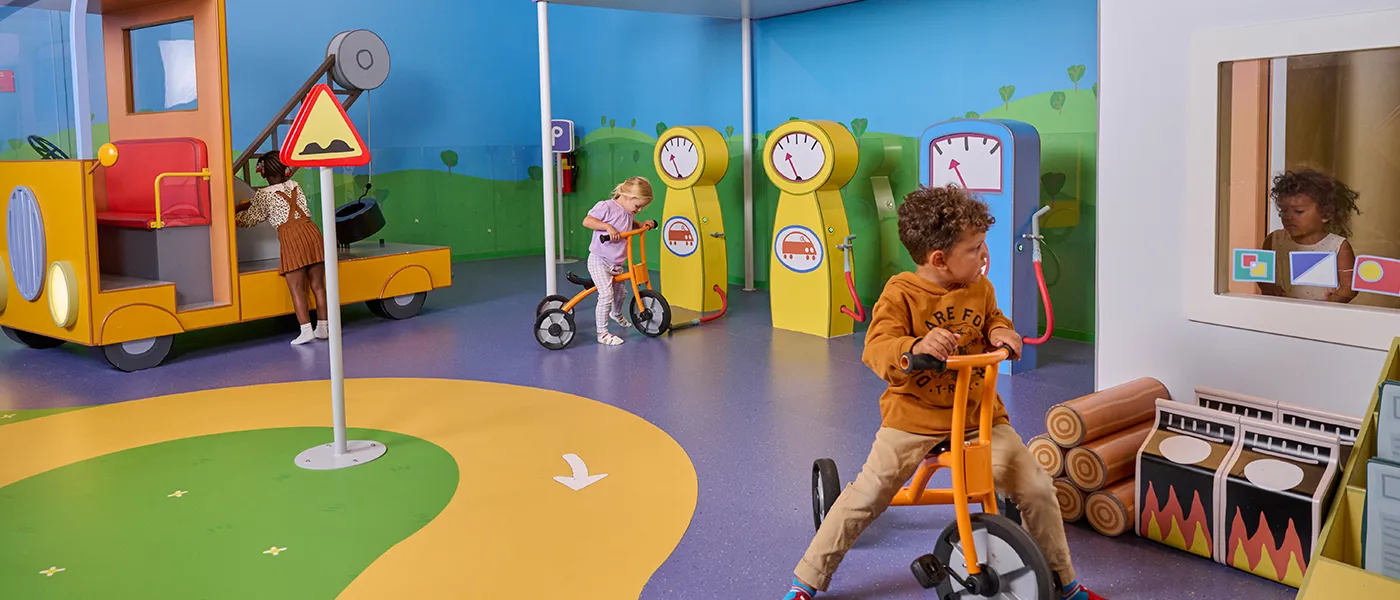 Peppapig Blkfrisale2024 Imageonly 1400X600