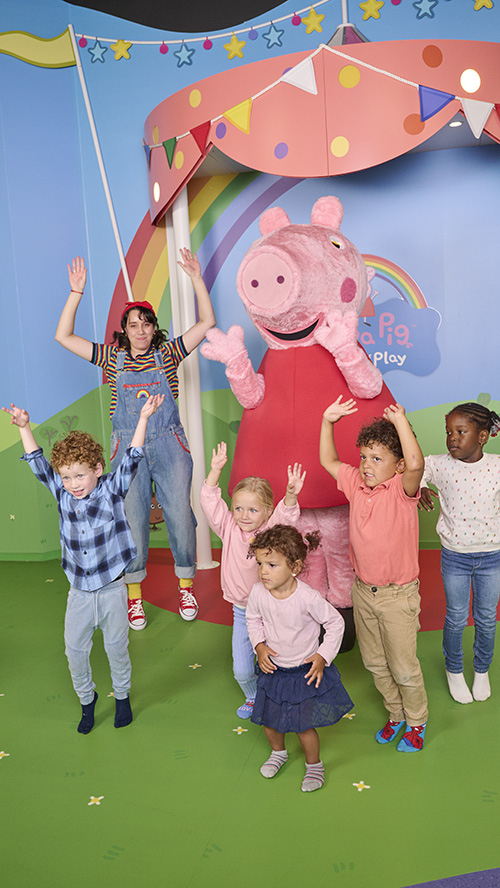 PEPPA PIG MERLIN DAY2 06 FUNTIME SHOW 0271 500X888